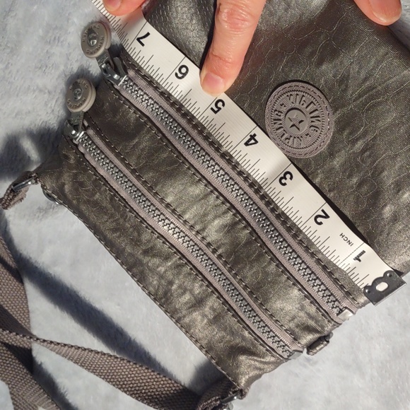 Kipling Alvar Extra Small Pewter Metallic 3 Pocket Mini Crossbody EUC - Picture 11 of 13
